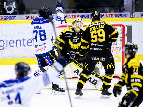 Västerås målvakt Rasmus Korhonen deppar