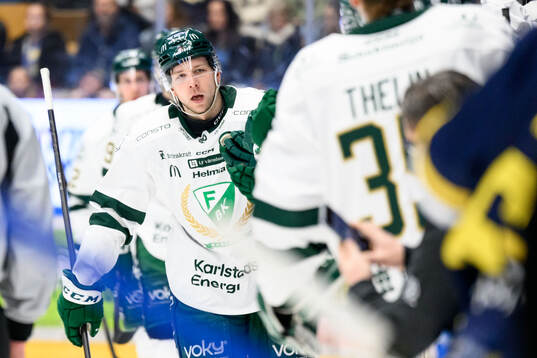 Färjestads Emil Alba jublar