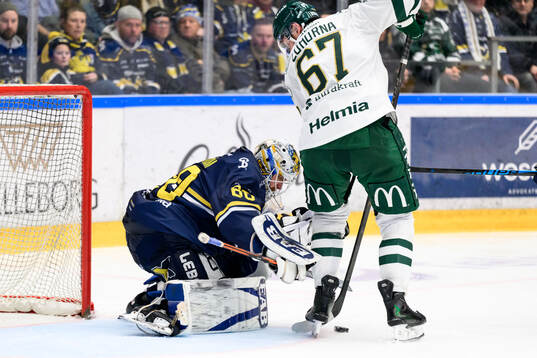 HV71s målvakt Felix Sandström och Färjestads Radim