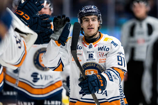 Växjös Felix Robert jublar