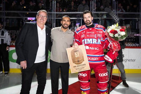 Timrås Anton Lander hyllas