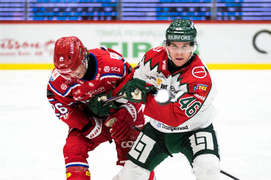 Timrås Anton Heikkinen och Frölundas Dominik Egli