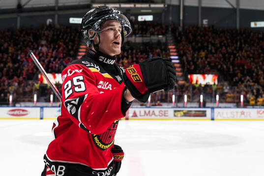Luleås Filip Eriksson jublar