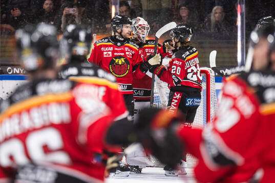 Luleås Pontus Själin, målvakt Matteus Ward och Casper