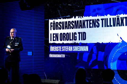 Överste Stefan Smedman, Försvarsmakten
