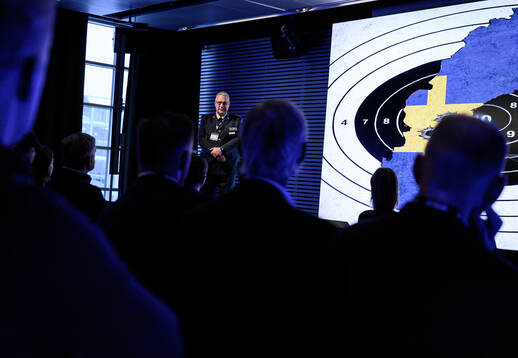 Överste Stefan Smedman, Försvarsmakten