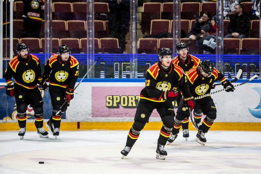 Brynäs Oskar Lindblom jublar