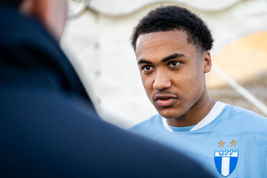 Theodor Lundbergh of Malmö FF is being interviewed