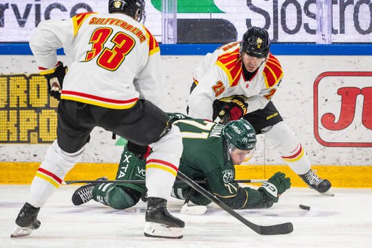 Färjestads Viktor Lodin och Brynäs Axel Andersson