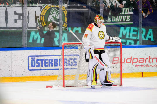 Brynäs målvakt Damian Clara deppar