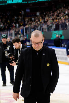 Brynäs tränare Niklas Gällstedt deppar