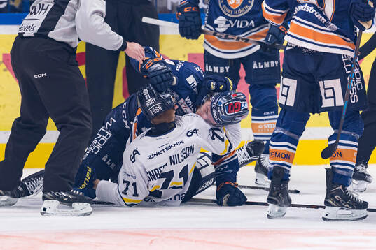 Växjös Keegan Lowe och HV71s William Ignberg Nilsson