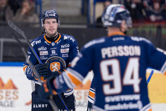 Växjös Brogan Rafferty jublar
