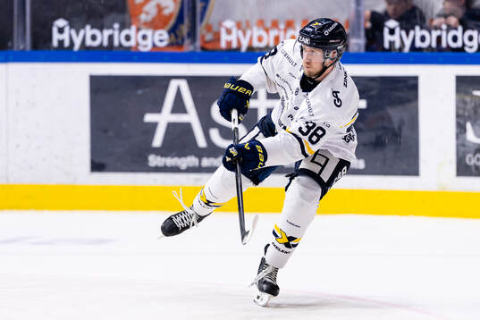 HV71s Olle Alsing