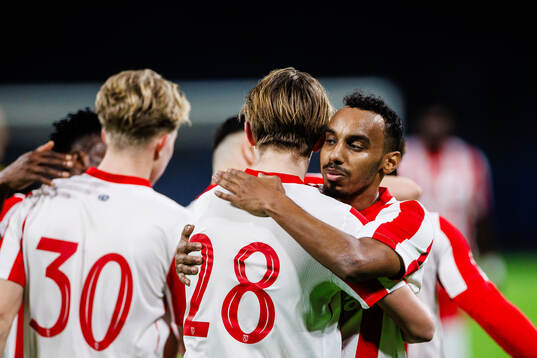 Degerfors Bilal Hussein och Alexander Berisson jublar
