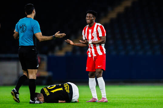 Degerfors Yiriyon Gideon och domare Mohammed Al-Hakim