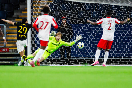 Degerfors målvakt Rasmus Forsell