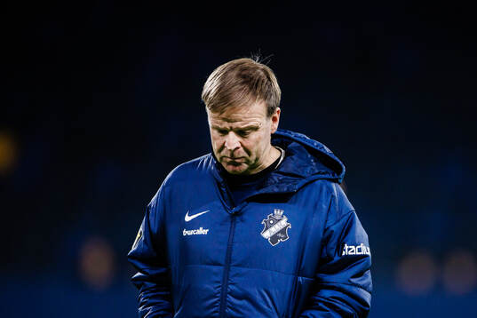 AIKs assisterande tränare Morten Kalvenes deppar
