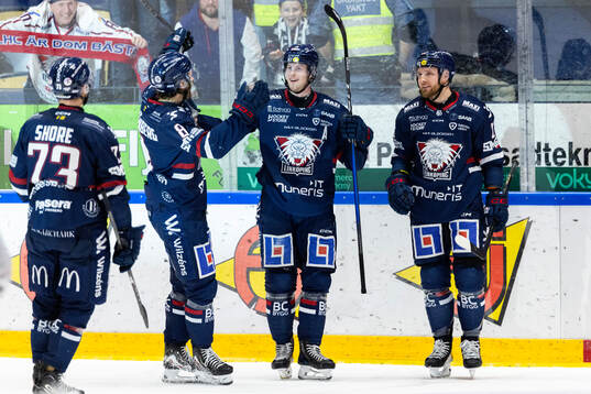 Linköpings Fredrik Karlström jublar