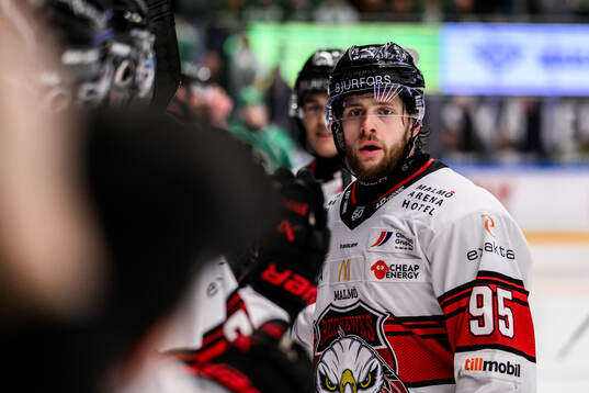 Malmö Redhawks Carl Persson jublar