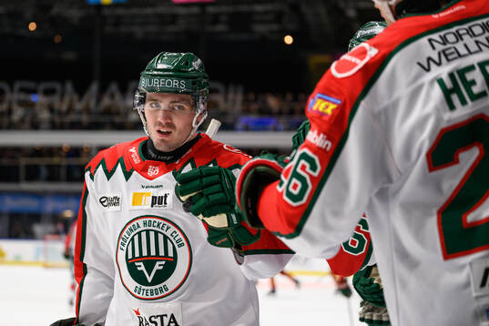 Frölundas Max Lindholm jublar