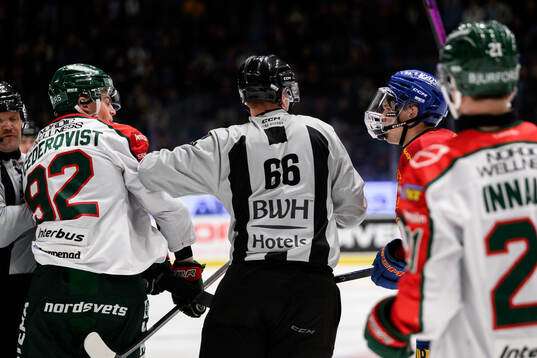 Frölundas Filip Cederqvist i bråk med Djurgårdens Arvid