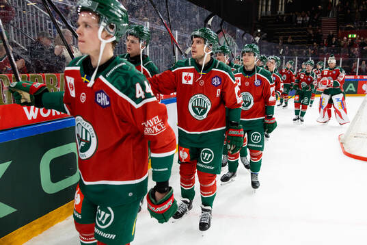 Noah Dower Nilsson and Henrik Tömmernes of Frölunda