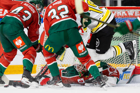 Goaltender Lars Johansson of Frölunda