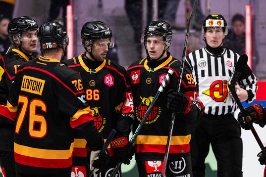 Pontus Andreasson of Luleå celebrates