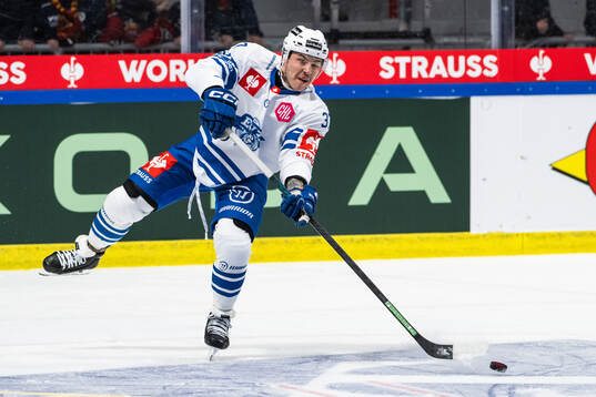 Elia Riva of EV Zug
