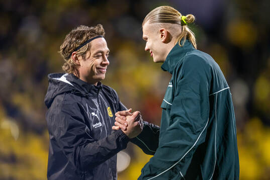Patrick Berg of Bodø/Glimt and Erling Braut Haaland of