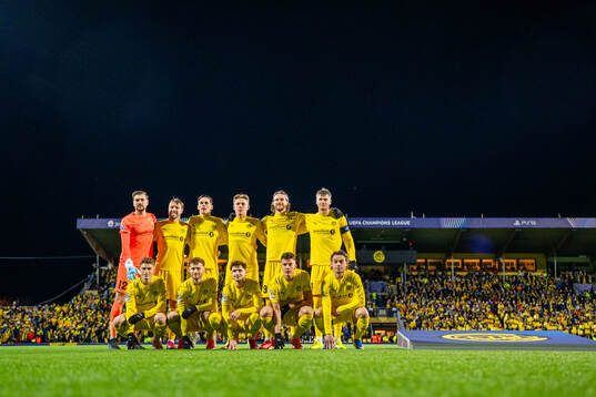 The starting eleven of Bodø/Glimt pose for a team photo