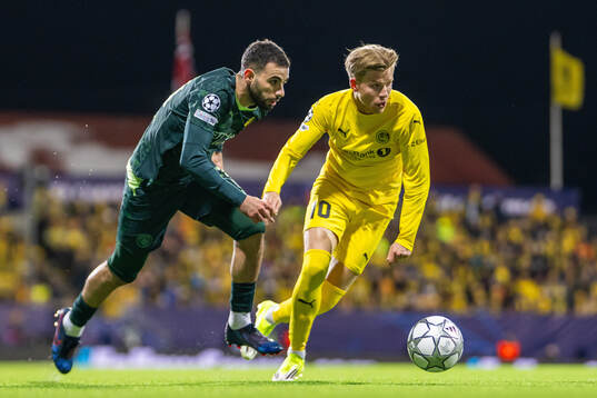Rayan Ait-Nouri of Manchester City and Jens Petter Hauge of