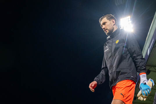Goalkeeper Nikita Haikin of Bodø/Glimt enters the pitch