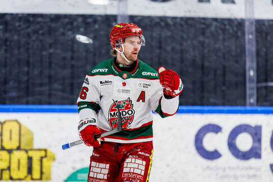 Modos Sebastian Ohlsson jublar