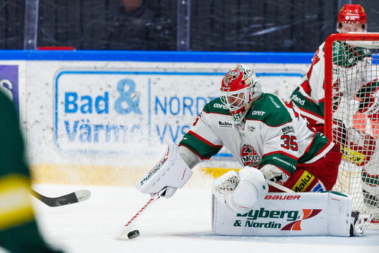 Modos målvakt Adam Werner