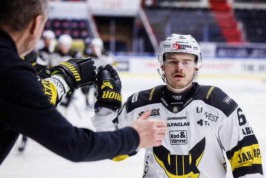 Västerås Malte Sjögren jublar