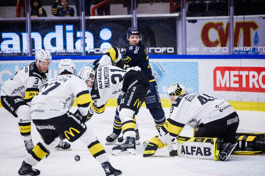 Västerås Niklas Folin och Henrik Malmström och målvakt