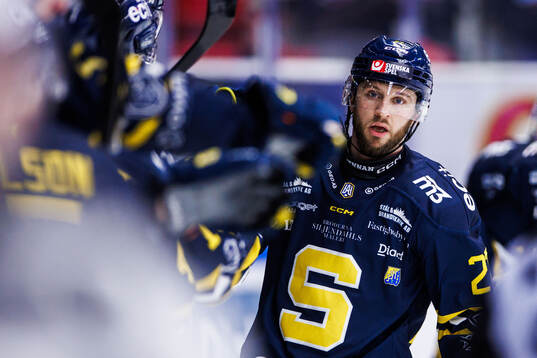 Södertäljes Daniel Norbe jublar