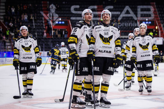 Västerås Olle Norberg och Jimmie Jansson jublar