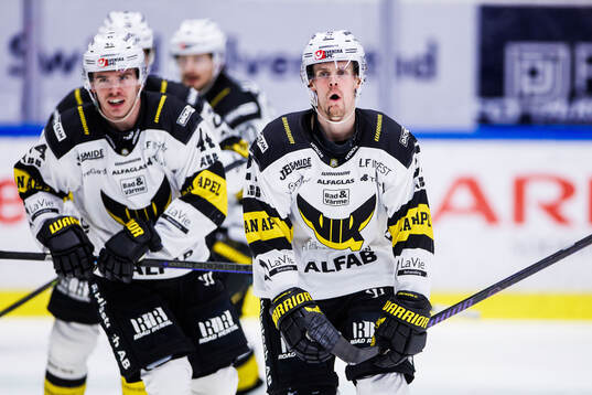 Västerås Carl Jakobsson jublar