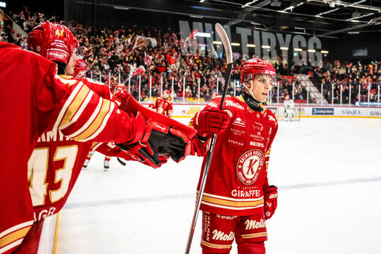 Kalmars Matthew Struthers jublar
