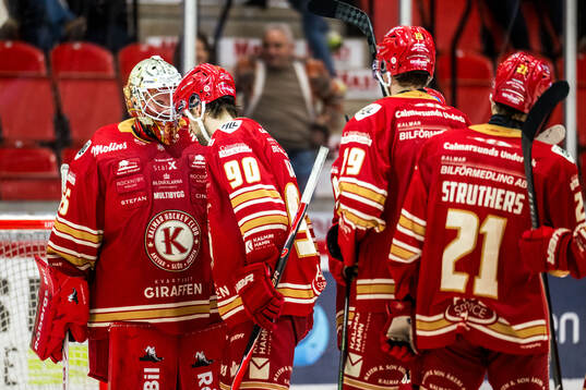 Kalmars målvakt Jacob Crespin jublar