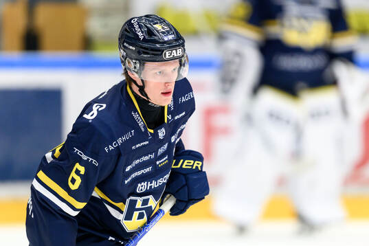 HV71s Karl Annborn