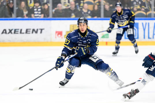 HV71s Jonathan Ang
