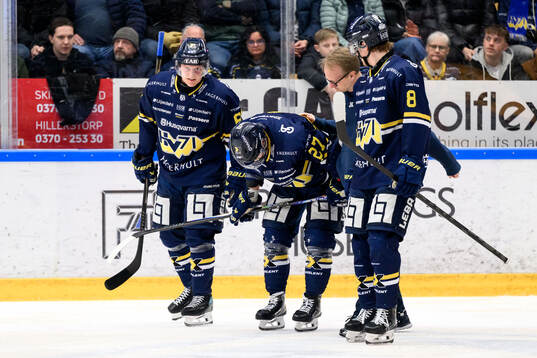 HV71s Jonathan Ang får vård