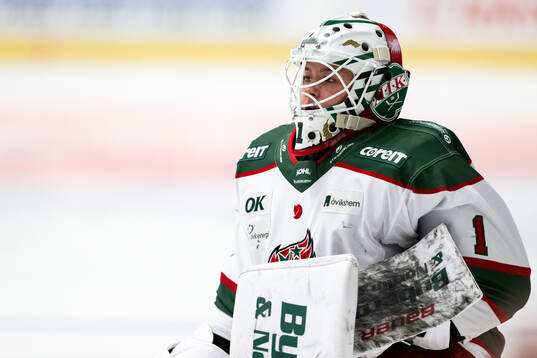 Modos målvakt Tindra Holm