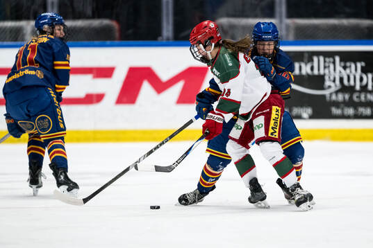 Modos Lovisa Engström och Djurgårdens Bianca Willander