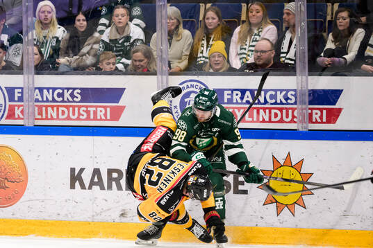 Luleås Otto Leskinen och Färjestads Marian Studenic
