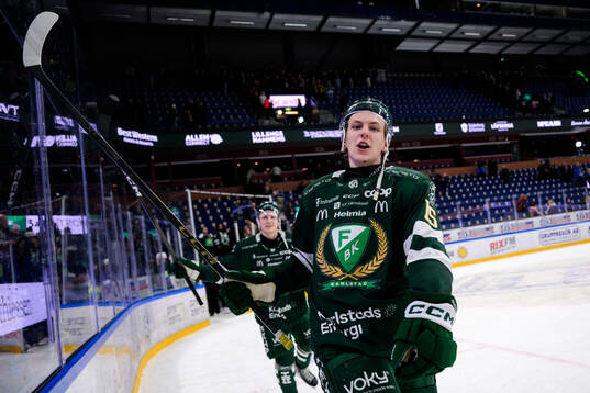 Färjestads Jack Berglund jublar